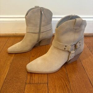 New Open Edit Western Ankle Boot Cream Tan Sz 7.5 cowgirl buckle zipper heel